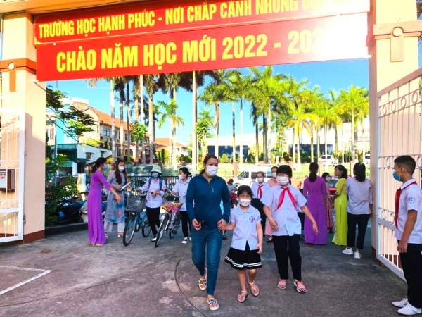 HÂN HOAN NGÀY TỰU TRƯỜNG NĂM HỌC 2022 - 2023